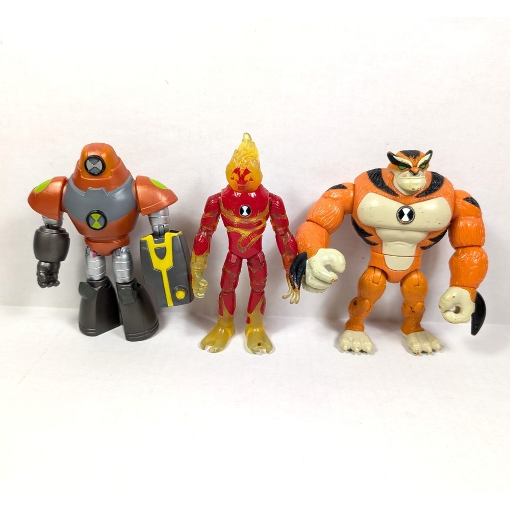 Ben 10 Figure Lot of 3 Alien Rath Heatblast Omni-Naut Armor